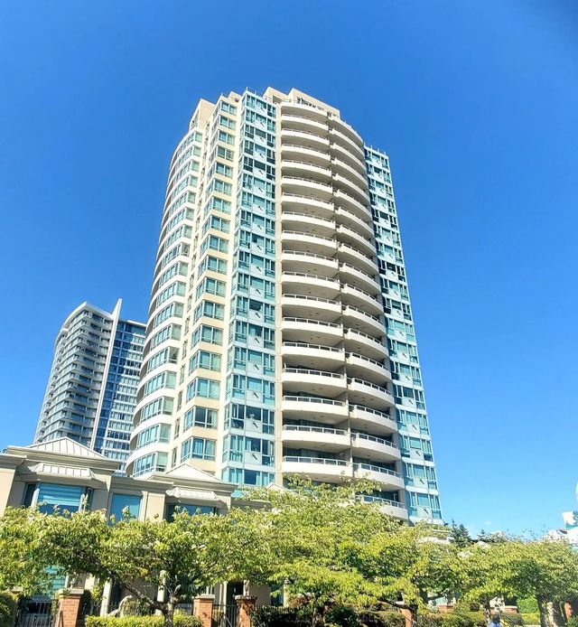 6659 Southoaks Crescent 506, Burnaby