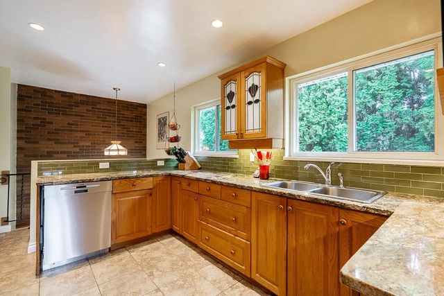675 Newport Street, Coquitlam