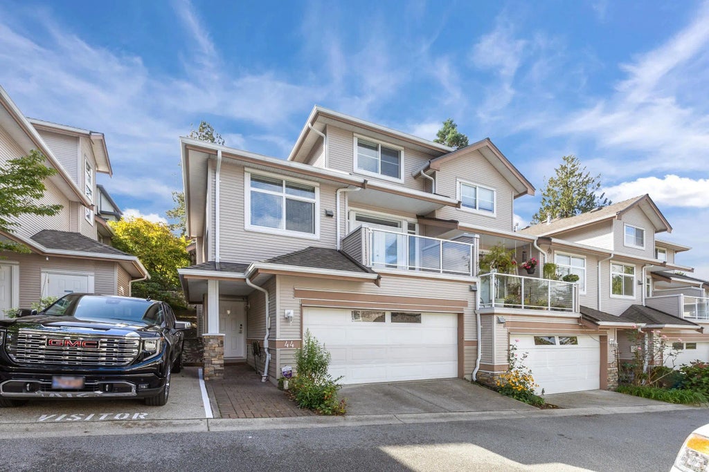 11860 River Road 44, Surrey