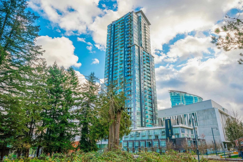 13438 Central Avenue 1401, Surrey