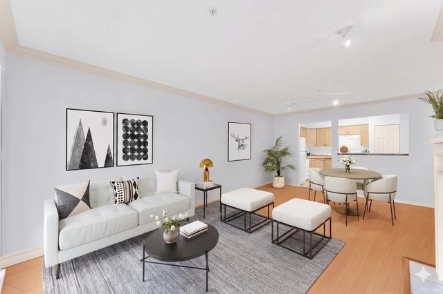 301 Maude Road 301a, Port Moody