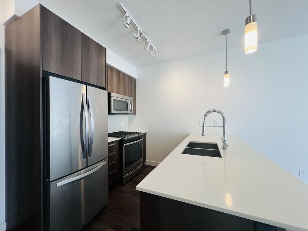 7058 14th Avenue 416, Burnaby