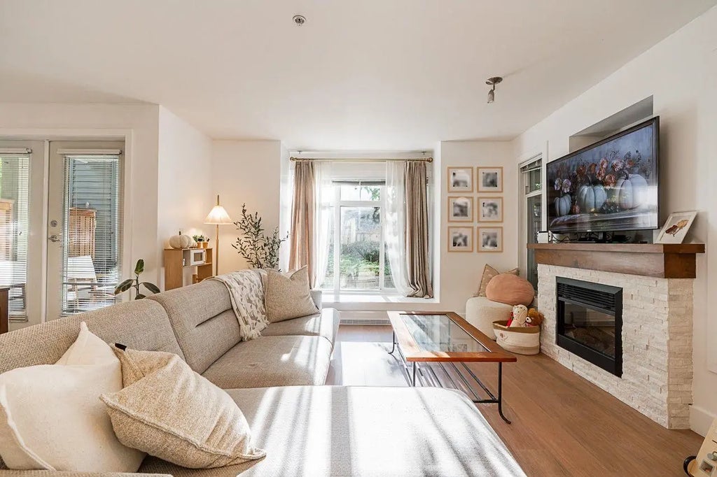 7428 Southwynde Avenue 3, Burnaby