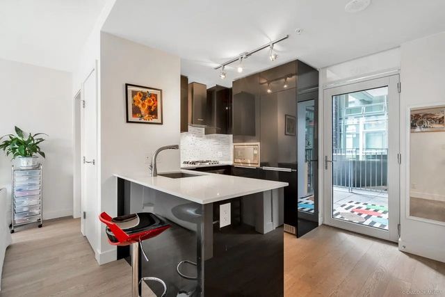 1283 Howe Street 502, Vancouver