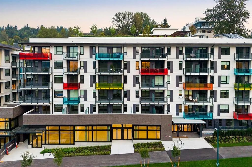 2015 St. Johns Street 611, Port Moody