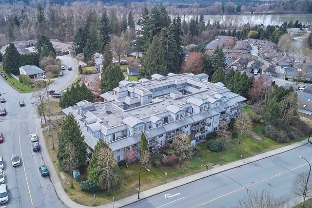 11519 Burnett Street 405, Maple Ridge