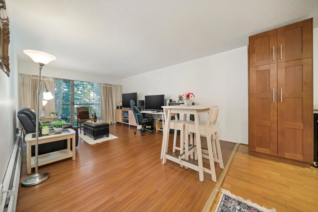 11806 88 Avenue 324, Delta