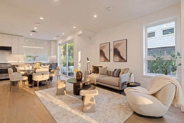 2796 Cambridge Street, Vancouver