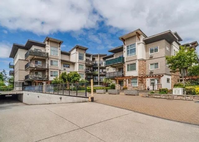11935 Burnett Street 317, Maple Ridge
