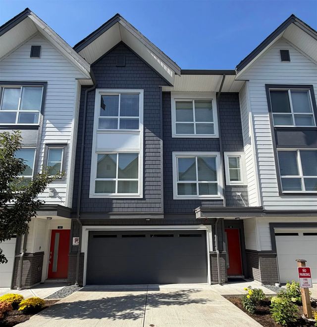 23785 Dewdney Trunk Road 23, Maple Ridge