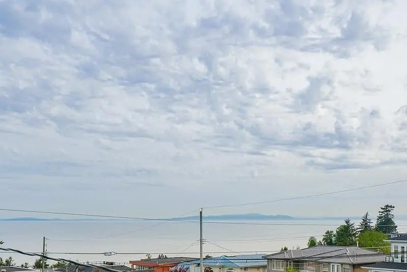 15708 Cliff Avenue, White Rock