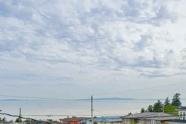 15708 Cliff Avenue, White Rock