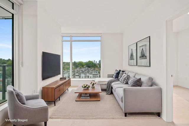 8415 Granville Street 702, Vancouver
