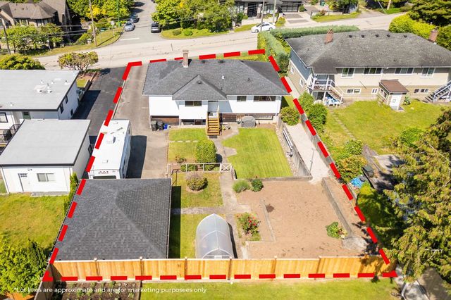7988 Sussex Avenue, Burnaby