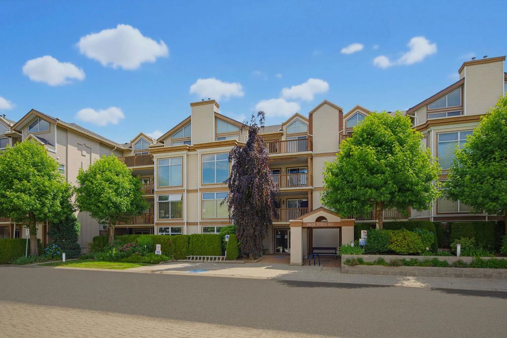 19131 Ford Road 206, Pitt Meadows