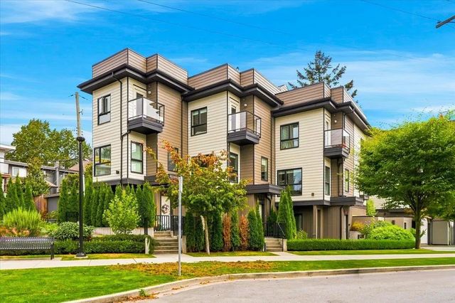 226 E 8th Street, North Vancouver