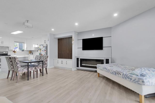 6657 138 Street 77, Surrey