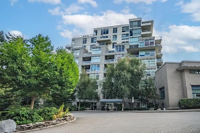9262 University Crescent 509, Burnaby