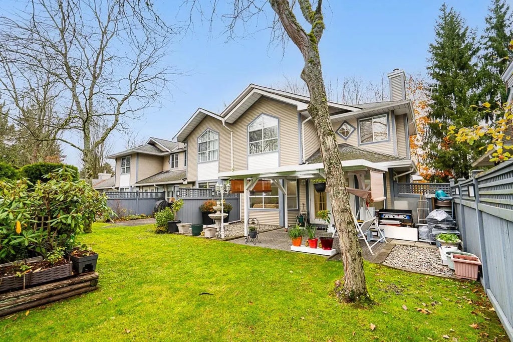 10538 153 Street 104, Surrey