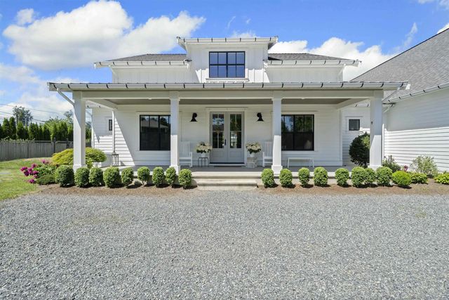 7019 264 Street, Langley
