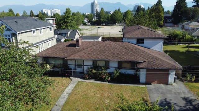 2435 E 38th Avenue, Vancouver