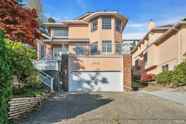 2233 Monashee Court, Coquitlam