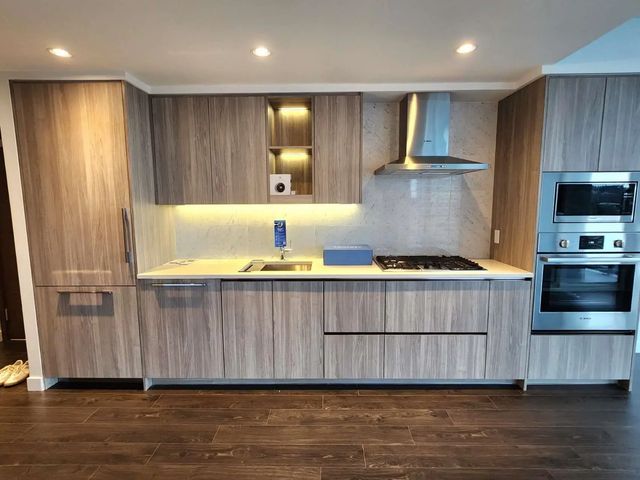 4730 Lougheed Highway 602, Burnaby