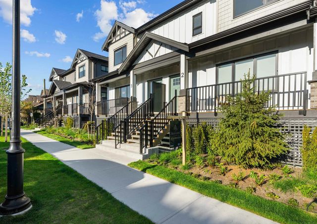 6828 208a Street 12, Langley