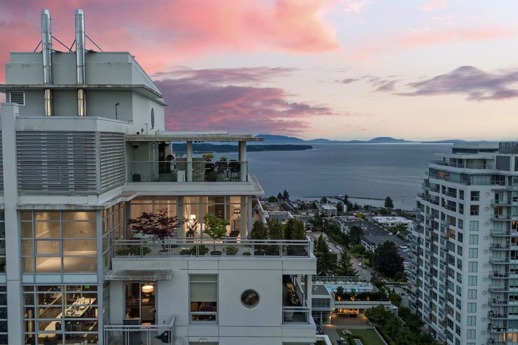1473 Johnston Road Ph2, White Rock