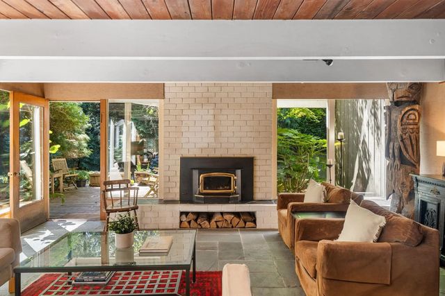 6222 St. Georges Avenue, West Vancouver