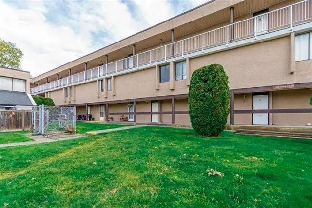 17706 60 Avenue 35, Surrey