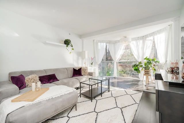 811 Helmcken Street 403, Vancouver