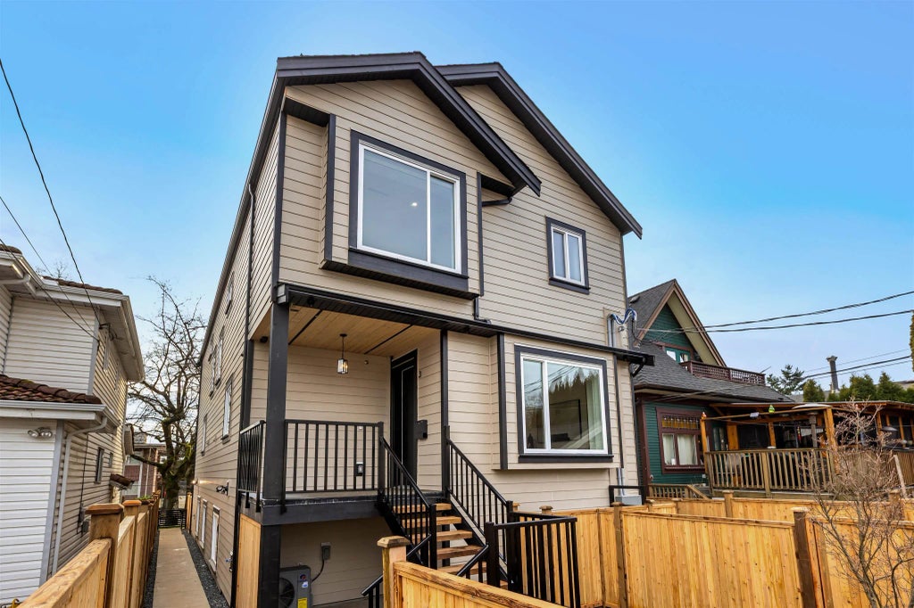 435 E 47th Avenue 3, Vancouver