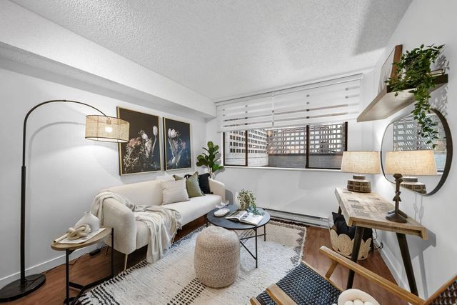 1270 Robson Street 201, Vancouver