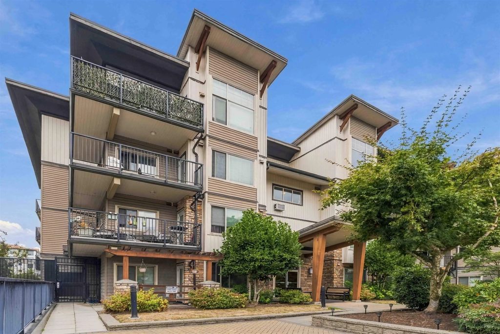 11935 Burnett Street 107, Maple Ridge