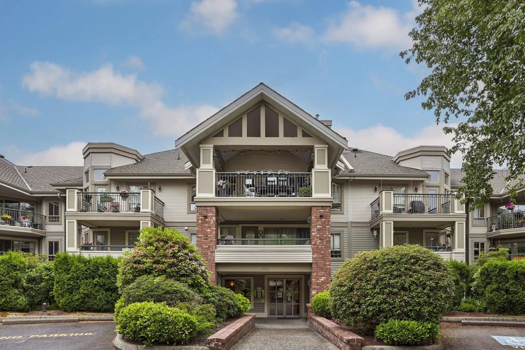22015 48 Avenue 221, Langley