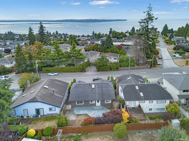 15555 Buena Vista Avenue, White Rock