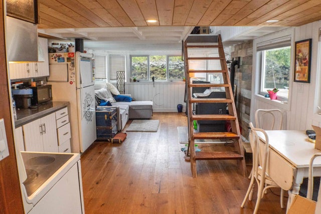 415 W Esplanade Avenue Gnb 21, North Vancouver