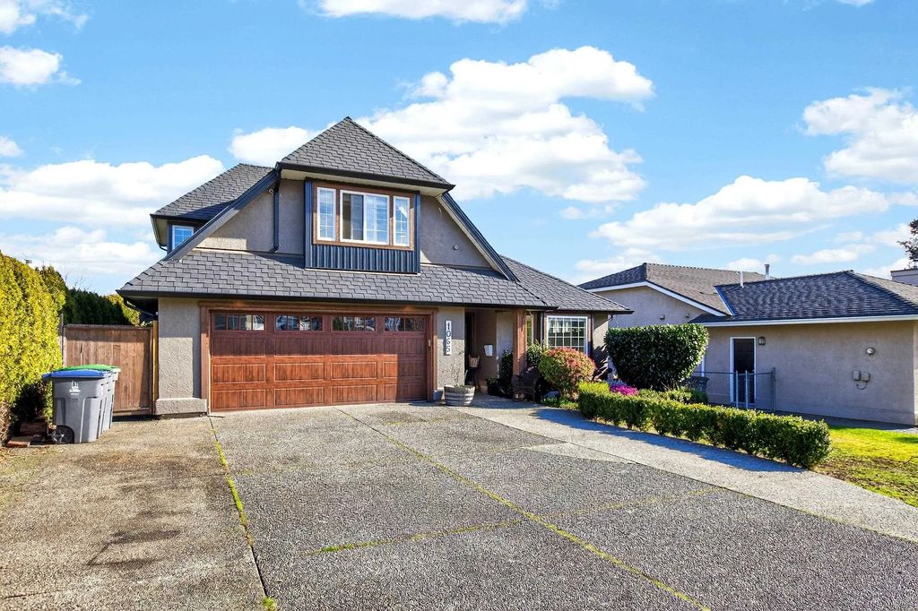 1065 King George Boulevard, Surrey