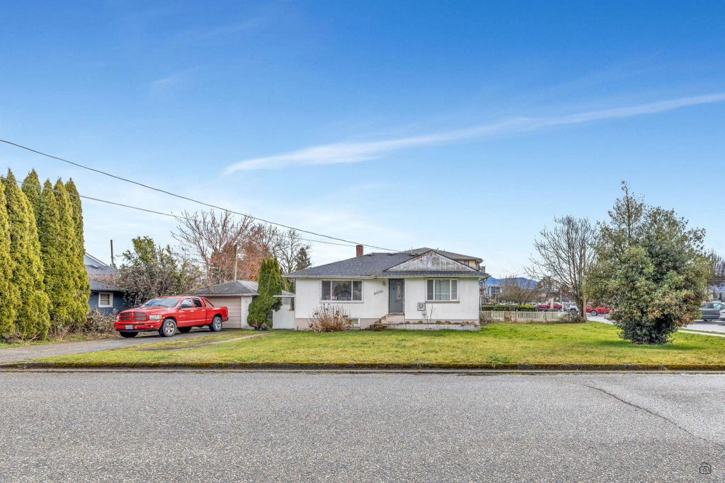 9370 Stanley Street, Chilliwack