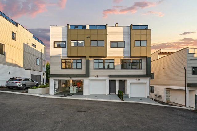 34588 Marshall Road 110, Abbotsford