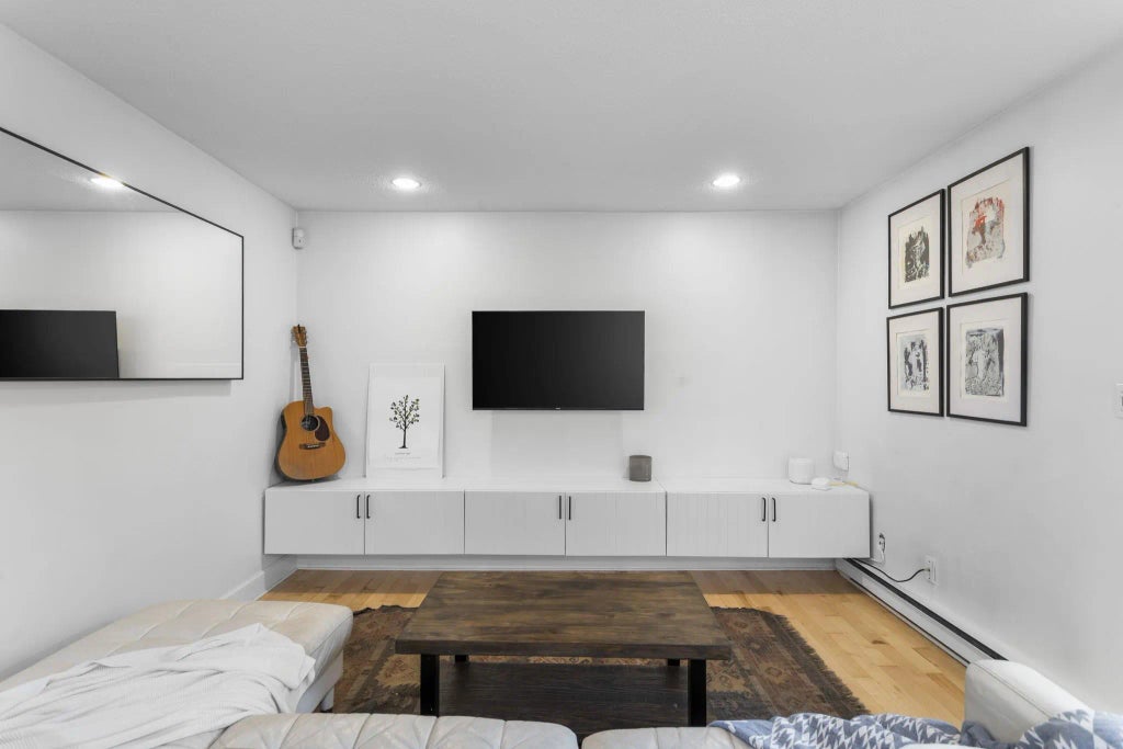 1045 W 8th Avenue 104, Vancouver