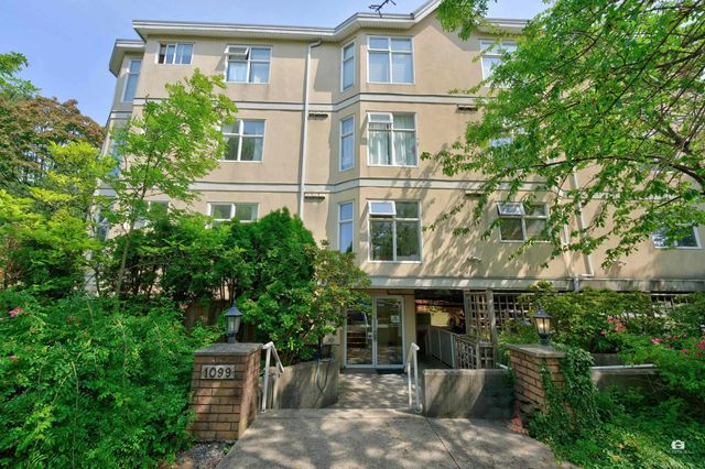 1099 W 71st Avenue 301, Vancouver