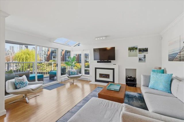 1523 Mariner Walk, Vancouver