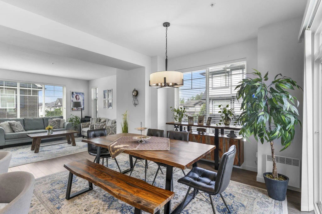 11272 240th Street 9, Maple Ridge