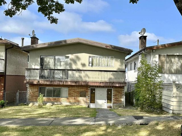 6915 Beatrice Street, Vancouver