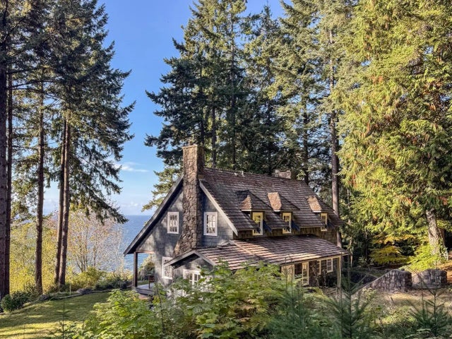1289 Gower Point Road, Gibsons