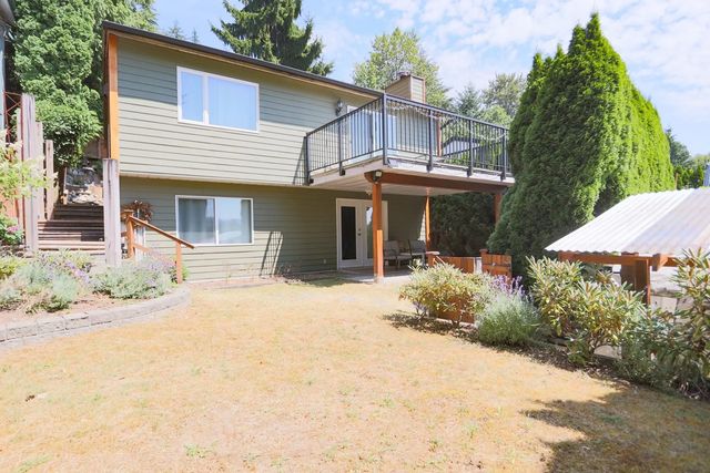 743 Appleyard Court, Port Moody