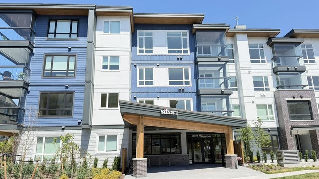 13777 75a Avenue 204, Surrey