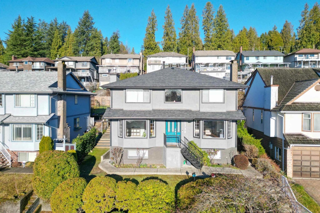 2735 Tempe Knoll Drive, North Vancouver